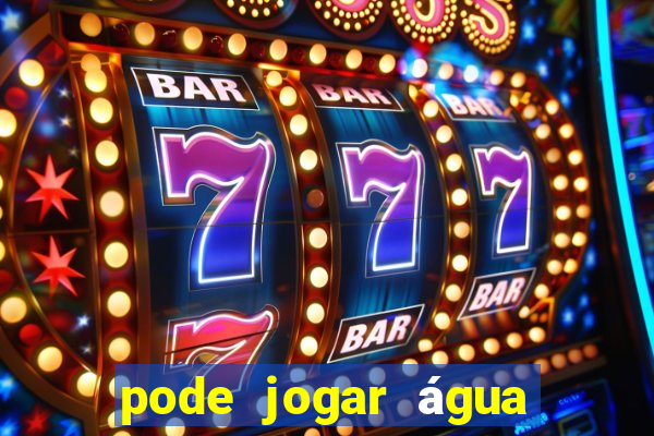 pode jogar água quente no vaso sanitário